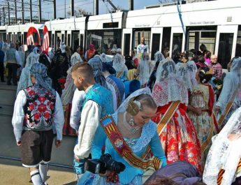 Metrovalencia ofrece servicios especiales por las mascletaes del fin de semana y la cabalgata